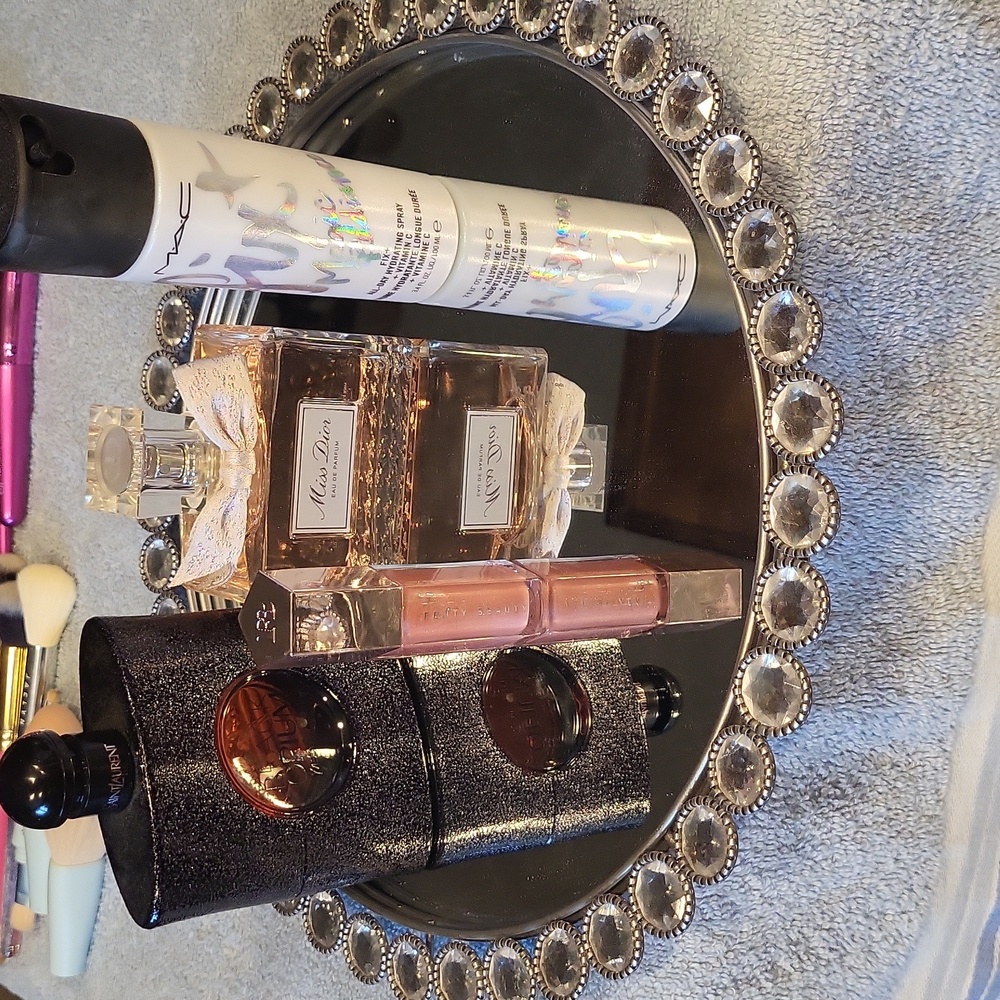 Vanity mirror